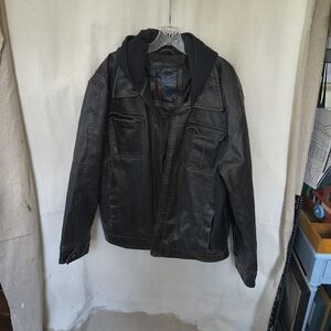 Men's XL Faux Leather stylish Jacket w/Hoodie Front Zipper Non Functional